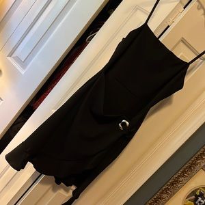 Size L. No pets no smoking.